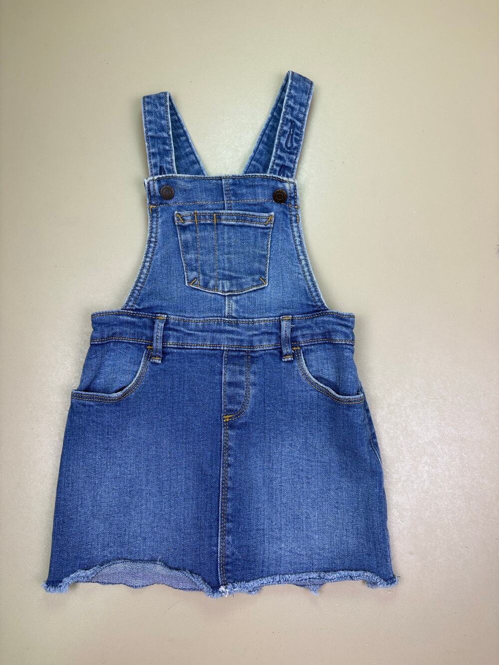 Old Navy Girls 3T Denim Overall Skirt Dress Blue Jean Raw Hem Pockets EUC